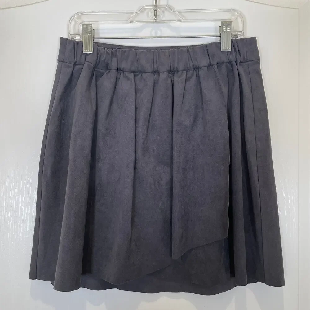 Aritzia Wilfred Free Faux Suede‎ Mini Skirt Nescher Tulip Wrap Gray Pull-On M